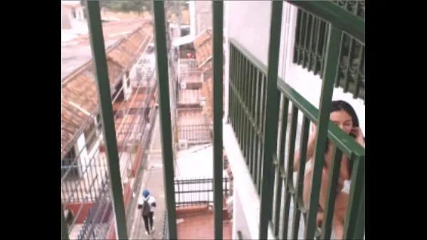 XXX naked on the balcony ống lớn