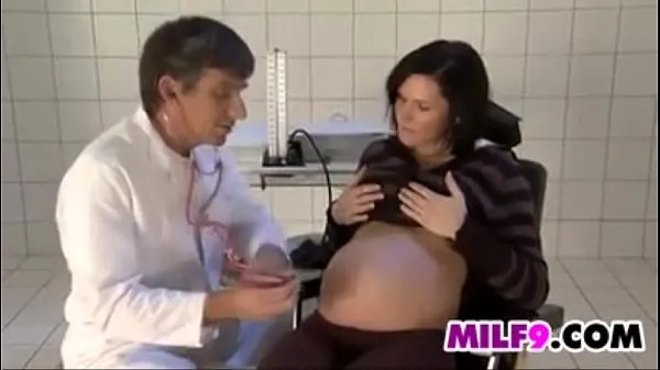 XXX Pregnant Woman Being Fucked By A Doctor ống lớn