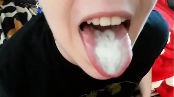 XXX Girlfriend takes all sperm in mouth mega tubo