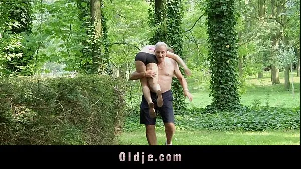 XXX Nagging little bitch gets old cock punishment in the woods หลอดเมกะ