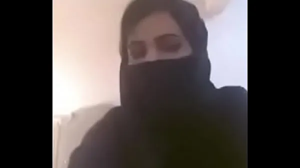 XXX Arab Girl Showing Boobs on Webcam ống lớn