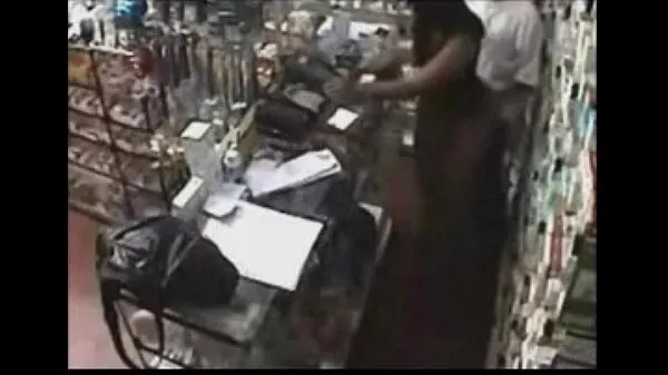 XXX Real ! Employee getting a Blowjob Behind the Counter ống lớn