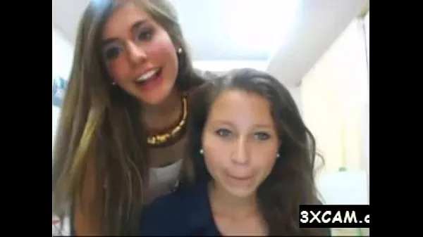 XXX four teens strip naked on webcam show - lesbian group camgirls cams megarør