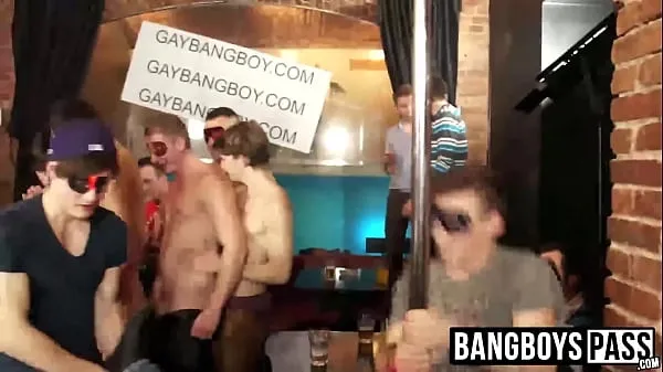 XXX Horny guys have a massive gangbang party having nasty fun méga Tube