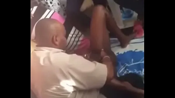 XXX Ugandan Doctor teach how ladies squirt mega cső
