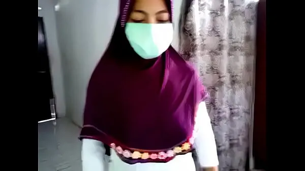 XXX hijab show off 1 mega rør
