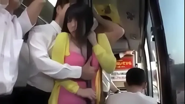 XXX young jap is seduced by old man in bus megaputki
