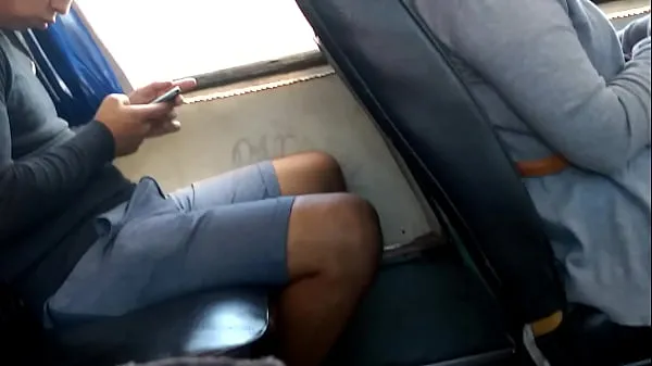 XXX hot guy on the bus ống lớn
