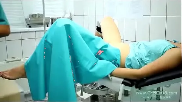 XXX beautiful girl on a gynecological chair (33 mega cső