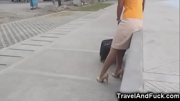 XXX Traveler Fucks a Filipina Flight Attendant巨型管