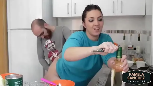 XXX Fucking in the kitchen while cooking Pamela y Jesus more videos in kitchen in pamelasanchez.eu หลอดเมกะ