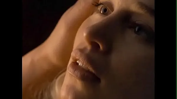 XXX Emilia Clarke Sex Scenes In Game Of Thrones หลอดเมกะ