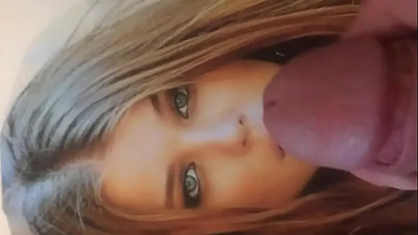 XXX I love to masturbate on this hot face many times a day mega rør
