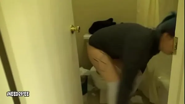 XXX Desperate to pee girls pissing themselves in shame μέγα σωλήνα