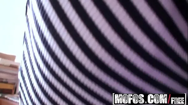 XXX Mofos - Lets Try Anal - (Lillian Feirah) - Tattooed GF Tries Butt Sex 메가 튜브