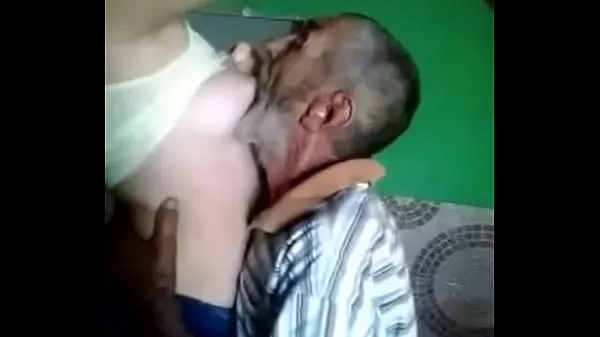 XXX Best sex video old man and young adults women أنبوب ضخم