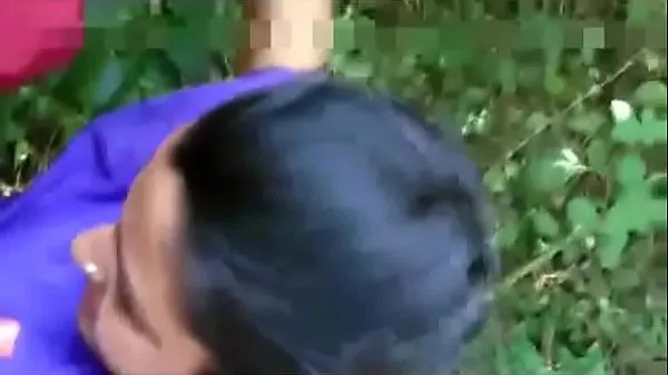 XXX Desi slut exposed and fucked in forest by client clip หลอดเมกะ