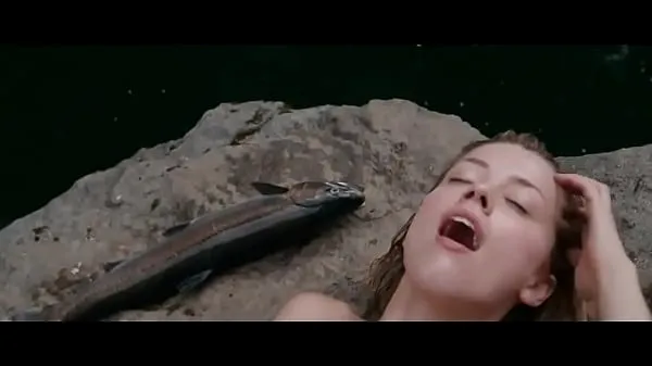 XXX Amber Heard Nude Swimming in The River Why μέγα σωλήνα