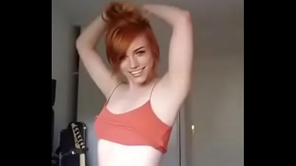 XXX Big Ass Redhead: Does any one knows who she is أنبوب ضخم
