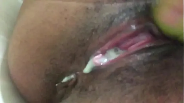 XXX gaping pussy squirts mega trubica