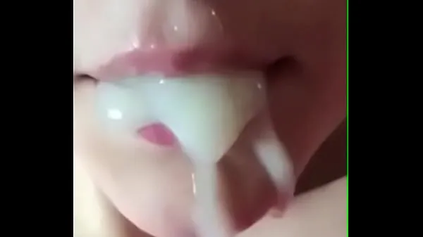 XXX ending in my friend's mouth, she likes mecos巨型管