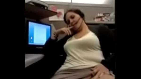 XXX Milf On The Phone Playin With Her Pussy At Work mega rør