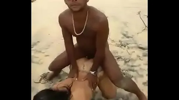 XXX Fucking on the beach หลอดเมกะ