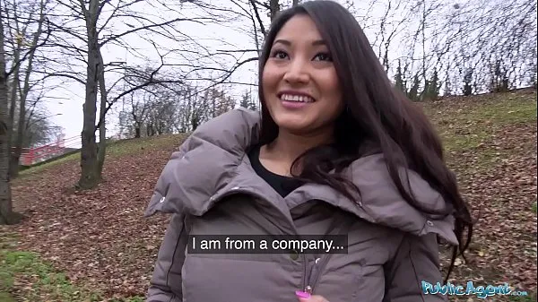 XXX Public Agent Christina Miller Fucked by Big Cock in Woods 메가 튜브