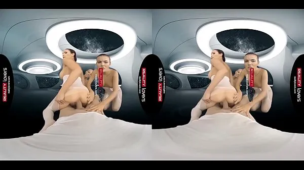 XXX RealityLovers - Foursome Fuck in Outer Space أنبوب ضخم