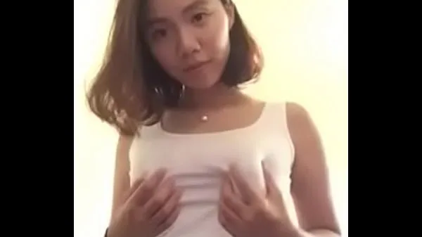 XXX Chinese Internet celebrities self-touch 34C beauty milk mega rør