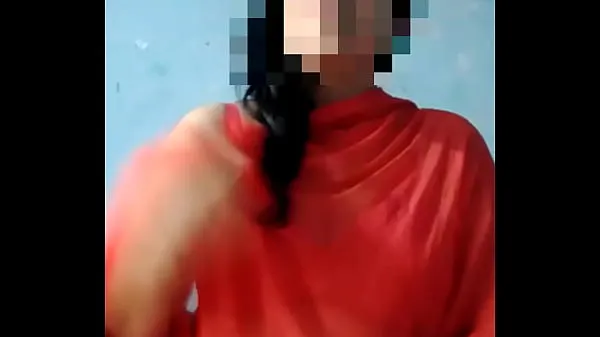 XXX EXTREME Hot Indian Girlfriend Showing Her BIG BOOBS In Webcam ! Red HOT Indian Teen megaputki
