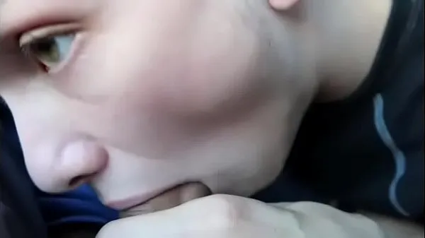 XXX Falling into the mouth of the gifted inside the bus megaputki