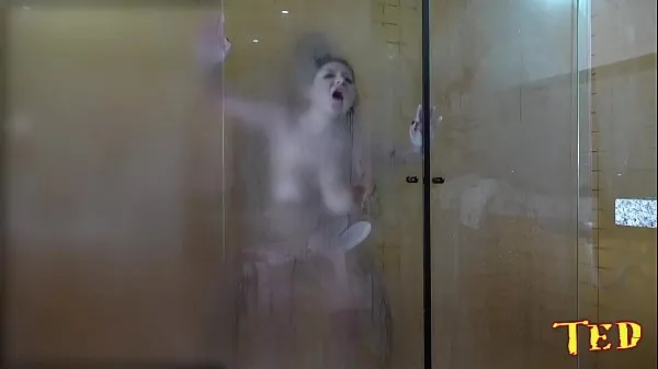 XXX The gifted took the blonde in the shower after the scene - Rafaella Denardin - Ed j میگا ٹیوب
