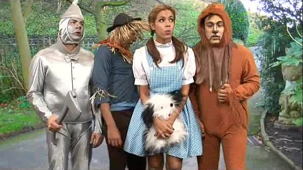 XXX Dorothy Ass Bounces With the Witch أنبوب ضخم