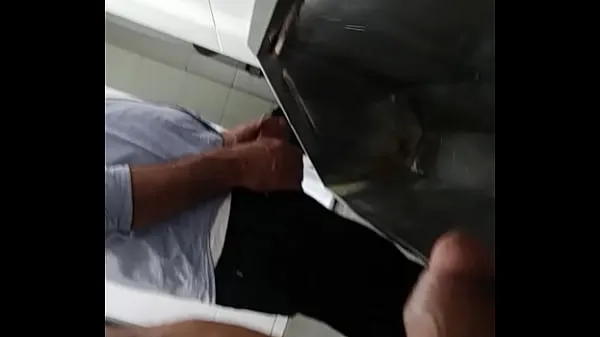 XXX Helping hand quickie in the bathroom 2 μέγα σωλήνα