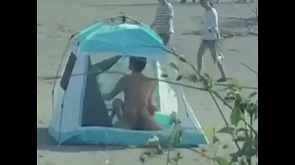 XXX The couple make love in the tent μέγα σωλήνα
