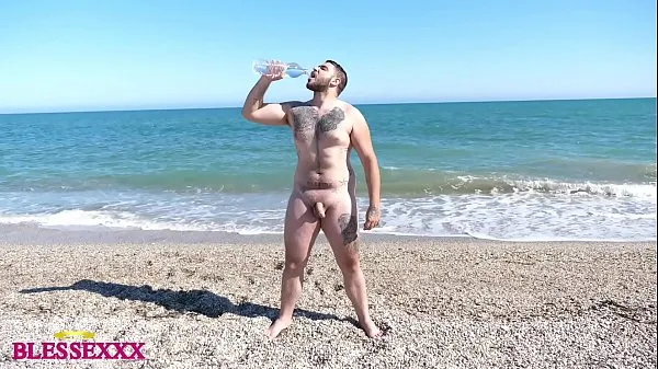 XXX Straight male walking along the nude beach - Magic Javi mega cev