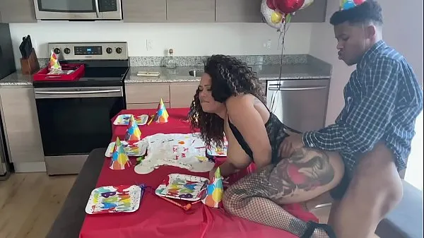 XXX nobody came to my bday party so my stepmom gave me an extra surprise... pt1 mega trubica