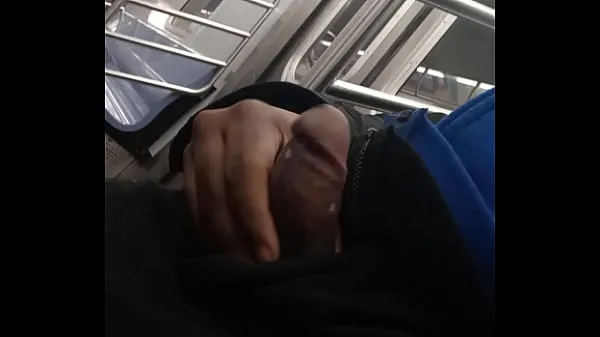 XXX Jerking my dick on the train 메가 튜브