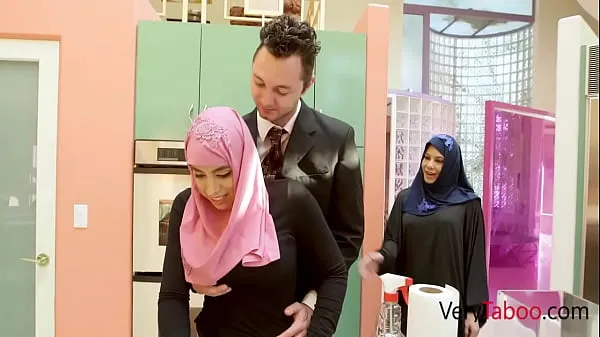 XXX I Always Wanted To Fuck My StepDaughter While She Wore A Hijab μέγα σωλήνα
