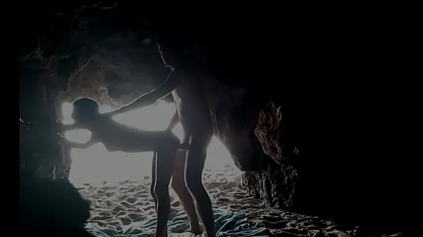 XXX At the beach, hidden inside the cave mega trubice