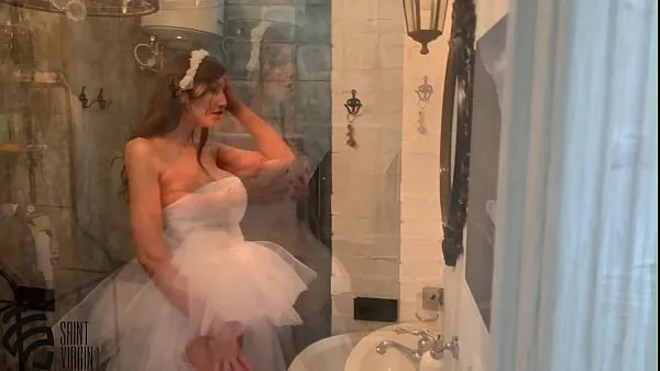 XXX The bride sucked the best man before the wedding and poured sperm all over her face μέγα σωλήνα