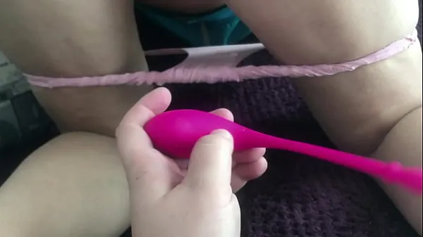 XXX Tested a toy on her and fucked doggy style میگا ٹیوب