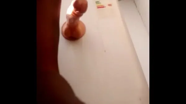 XXX Big dildo in the vagina in front of the house أنبوب ضخم