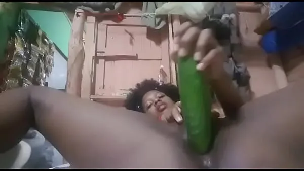XXX With a huge cucumber میگا ٹیوب