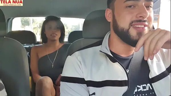 XXX I WENT TO PICK UP MY FRIEND WHO ARRIVED FROM RIO DE JANEIRO, BELIEVE SHE ALREADY CAME WITHOUT PANTIES FOR ME TO TAKE ME IN THE CAR! ANGEL DINIZZ - LEO SKULL mega Tube