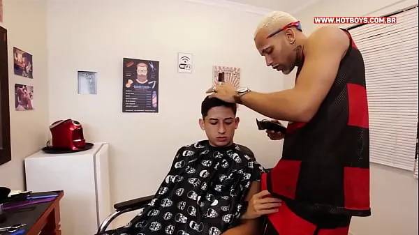 XXX Barber put it in my ass with hair gel ống lớn