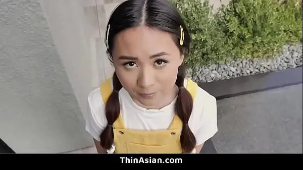 XXX Cute Little Asian Teen Fucked By Her Neighbor Couple μέγα σωλήνα