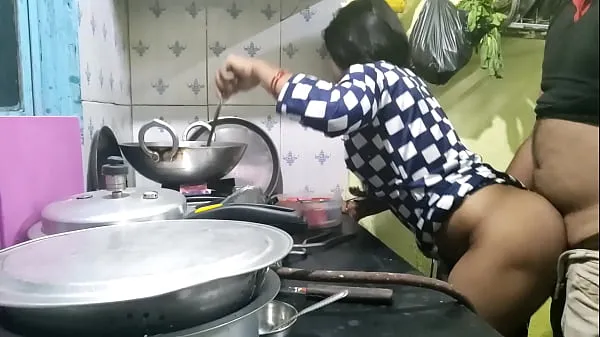XXX The maid who came from the village did not have any leaves, so the owner took advantage of that and fucked the maid (Hindi Clear Audio mega Tube