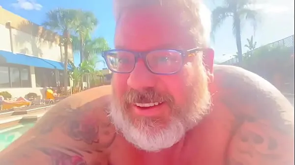 XXX ejaculates secretly under his lounge chair at the country club pool mega trubice